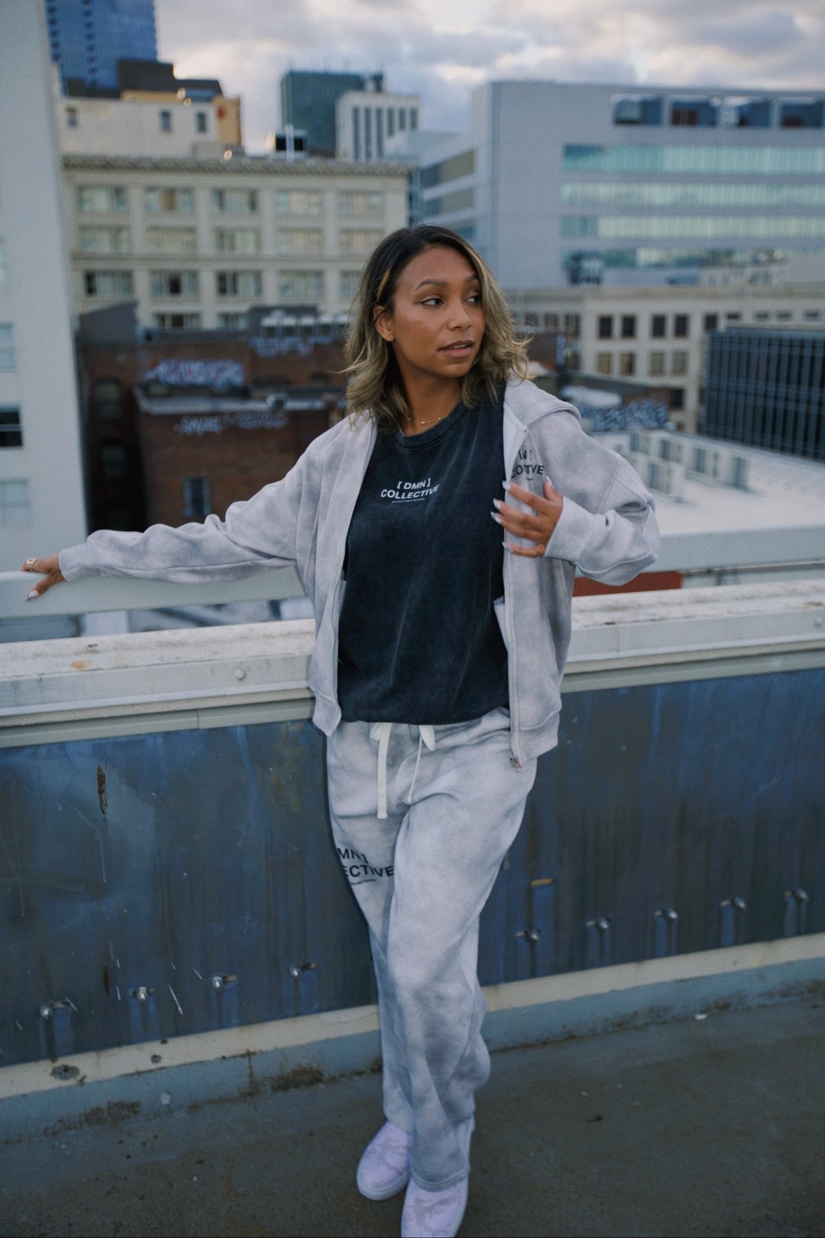 DMN COLLECTIVE — CLOUDY WASH WIDE-LEG SWEATPANTS